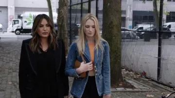 Dolce & Gabbana peak lapel blazer jacket worn by Olivia Benson (Mariska Hargitay) as seen in Law & Order: Special Victims Unit Outfits (S23E05)