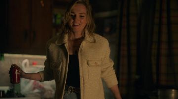 Gucci Belt worn by Eden Hawkins (Hallea Jones) as seen in Locke & Key TV series outfits (Season 2 Episode 3)