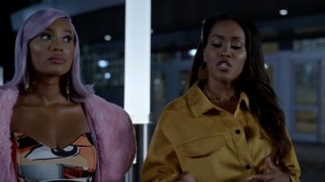 Zara Faux Suede Overshirt in mustard yellow worn by Brianna (Eve) as seen in Queens TV series outfits (S01E02)
