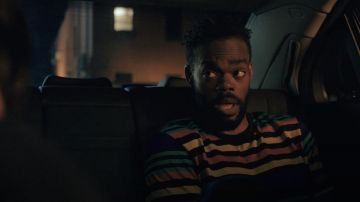 Paul Smith Multi-Stripe Cotton T-Shirt usado por Marcus Watkins (William Jackson Harper) como se ve en Love Life (S02E03)