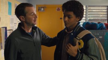 Nike Sac à dos porté par le Jeune Colin Kaepernick (Jaden Michael) comme on le voit dans Colin en Noir &amp; Blanc TV show garde-robe (S01E04)