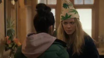 Marijuana White Knit Beanie worn by Beth Burgess (Kate Beckinsale) as seen in Guilty Party TV series outfits (Season 1 Episode 4)