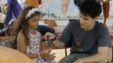 Online Ceramics 'It Mushed Have Been Something I Ate' t-shirt worn by Dylan (Ezekiel Goodman) as seen in I Know What You Did Last Summer (S01E07)