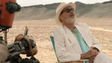 Ray-Ban Wayfarer Sunglasses worn by Finch (Tom Hanks) as seen in Finch movie