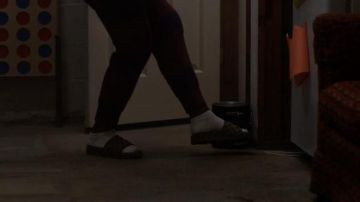 Gucci Original GG Slide Sandal worn by Brianna 'Professor Sex' (Eve) as seen in Queens Tv series outfits (S01E04)