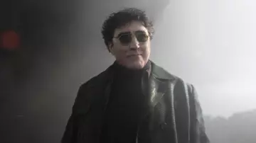 Ray-Ban Green sunglasses worn by Otto Octavius / Doctor Octopus (Alfred Molina) as seen in Spider-Man: No Way Home movie wardrobe