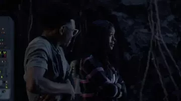 Rails Leo Plaid Shirt in Onyx / Magenta / Cayenne worn by Ryan Wilder (Javicia Leslie) as seen in Batwoman TV show wardrobe (Season 3 Episode 6)