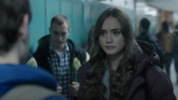 Tna The Super Puff™ goose-down puffer jacket in purple worn by Audrey Bishop (Johnny Sequoyah) as seen in Dexter: New Blood wardrobe (S01E03)