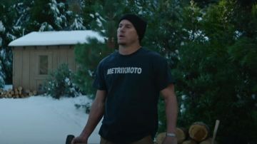 Metrikmoto T-Shirt porté par Briggs (Channing Tatum) dans Dog movie garde-robe