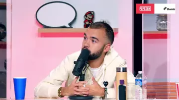 Gucci Watch worn by Oli in La passion secrète d'Oli ! YouTube video