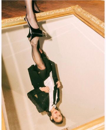 El atuendo de Nina Dobrev en la cuenta de Instagram de @rikawatanabestylist