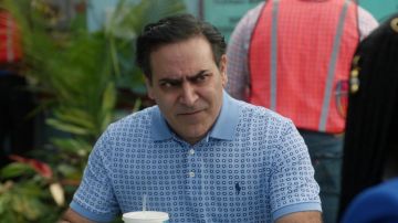 Ralph Lauren Blue Printed Polo Shirt worn by Dr. Ken Brickman (Jason Antoon) as seen in Claws TV show wardrobe (Season 4 Episode 1)