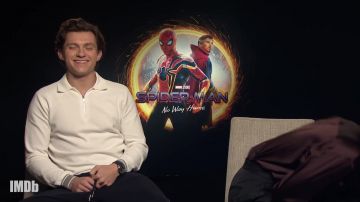 Reiss Jericho White Tipped Zip Neck Polo Shirt worn by Tom Holland in Tom Holland and Zendaya Answer Fan Questions | Extended Interview for IMDB