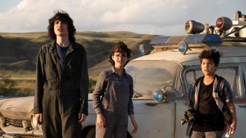 Grey Overall worn by Phoebe Spengler (Mckenna Grace) in Ghostbusters: Afterlife movie