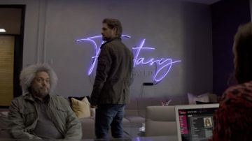 Chaqueta verde oliva militar de campo usada por Ben (Malachi Weir) como se ve en la película Brazen