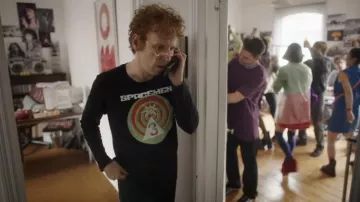 Camiseta de Spacemen 3 de los 90 en negro usada por Alan McGee (Ewen Bremner) como se ve en la película Creation Stories