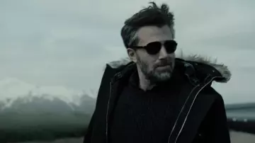 Les lunettes de soleil Dolce & Gabbana DG2117 portées par Bruce Wayne (Ben Affleck) dans le film Zack Snyder's Justice League 