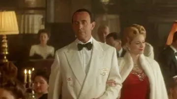 Abrigo de piel de visón blanco usado por Eva Perón (Madonna) en trajes de películas de Evita