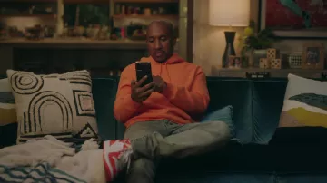Les baskets Nike Air Jordan 1 portées par Gary Williams (Chris Redd) comme on le voit dans Kenan (S02E06)