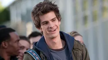 La correa Kalt de la cámara Pentax usada por Peter Parker (Andrew Garfield) en la película The Amazing Spider-Man: The Fate of a Hero