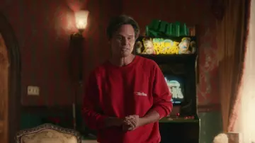 Sudadera Marlboro Crewneck en rojo usada por Baby Billy Freeman (Walton Goggins) en The Righteous Gemstones Wardrobe (Temporada 2 Episodio 5)