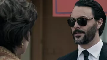 Gafas de sol Persol usadas por Domenico De Sole (Jack Huston) como se ve en la película House of Gucci