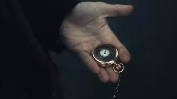 Thomas Russell et Son. 1914 Classy Vintage Gold Half Hunter Pocket Watch worn by Thomas Shelby (Cillian Murphy) in Peaky Blinders wardrobe (Season 3 Episode 2)