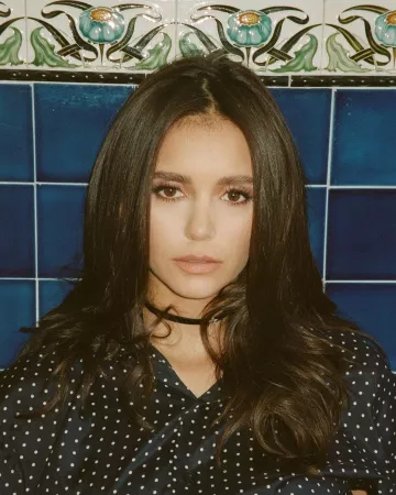 La robe à pois Dior portée par Nina Dobrev sur son compte Instagram @nina