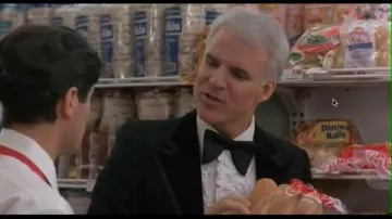 Hotdog Buns bought by George Banks (Steve Martin) in Father of the Bride movie