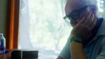 Apple Watch usado por William Griffin (Bradley Whitford) como se ve en la película Songbird