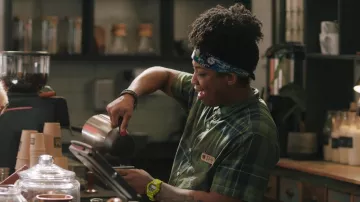 Casio G-Shock Neon Green Watch usado por Jay (Esco Jouley) como se ve en los atuendos de la serie de televisión State of the Union (Temporada 2 Episodio 10)