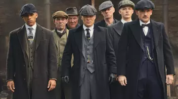 Old World Style Overcoat worn by Thomas Shelby (Cillian Murphy) in Peaky Blinders (S03E01)