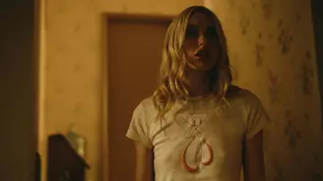 Omiko T-Shirt worn by Faye (Chloe Cherry) in Euphoria TV series outfits (Season 2 Episode 8)