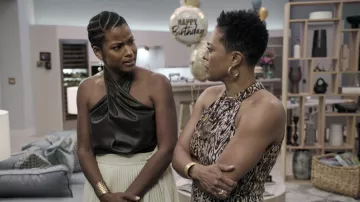 3.1 Phillip Lim Vegan Leather Sunburst Pleated Skirt worn by Vivian Banks (Cassandra Freeman) as seen in Bel-Air TV series (S01E08)