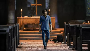 Traje azul usado por Spike Spiegel (John Cho) como se ve en la serie de televisión Cowboy Bebop (Temporada 1)