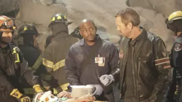Black Racer Leather Jacket worn by Dr. Gregory House (Hugh Laurie) in House TV series outfits (Season 6 Episode 22)