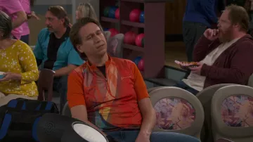 Savalino Bowling Sublimation Jersey impreso usado por Tom Smallwood (Pete Holmes) como se ve en How We Roll (S01E01)