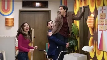 Reiss Zip Through Suede Jacket of Freddie Benson (Nathan Kress) in iCarly TV show wardrobe (S02E01)