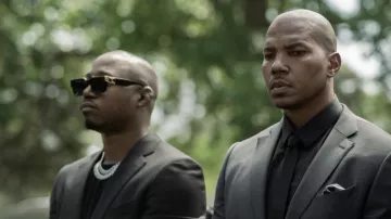 Gafas de sol Louis Vuitton 1.1 Millionaires usadas por Jenard Sampson (Kris D. Lofton) como se ve en la serie power book IV: Force TV (S01E06)