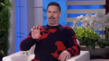Alexander McQueen Suéter estampado usado por Joe Manganiello como se ve en The Ellen DeGeneres Show