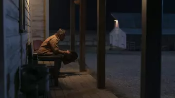 The Carhartt jacket worn by Royal Abbott (Josh Brolin) in the series Outer Range (Season 1 Episode 1)