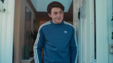 Adidas Blue Crewneck Sweatshirt worn by Nick Nelson (Kit Connor) as seen in Heartstopper TV series outfits (Season 1 Episode 2)