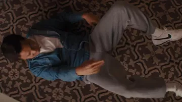 Grey Sweatpants worn by Jordan Belfort (Leonardo DiCaprio) in The Wolf of Wall Street movie outfits