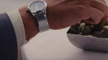 La montre couleur argent portée par Jordan Belfort (Leonardo DiCaprio) dans le film Le Loup de Wall Street
