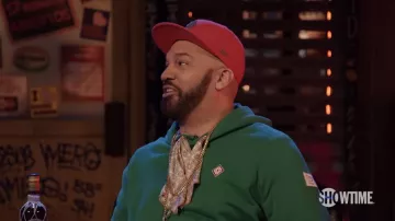 Sudadera con capucha casablanca bufanda en verde usada por The Kid Mero en Desus & Mero (S04E07)