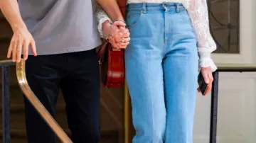 Flared Jeans 70's high waist denim worn by Rebekah Neumann (Anne Hathaway) in WeCrashed TV show (Season 1 Episode 8)