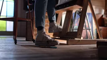 Converse sneakers in white worn by Frankie Bergstein (Lily Tomlin) as seen in Grace and Frankie TV show (S07E15)