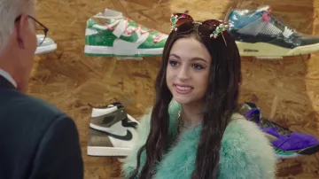 But­ter­fly Shaped Oversize Sunglasses with Jewels worn by Titi B. (Josie Totah) as seen in Mr. Mayor TV show (S02E09)