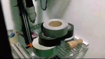 Adoucisseur de viande à l’aiguille de bois attendrisseur de Patrick Bateman (Christian Bale) dans American Psycho