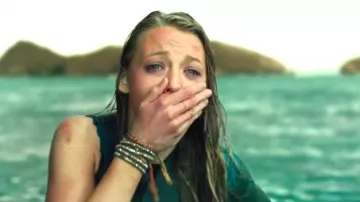 Pulsera Chan Luu Wrap usada por Nancy (Blake Lively) en The Shallows